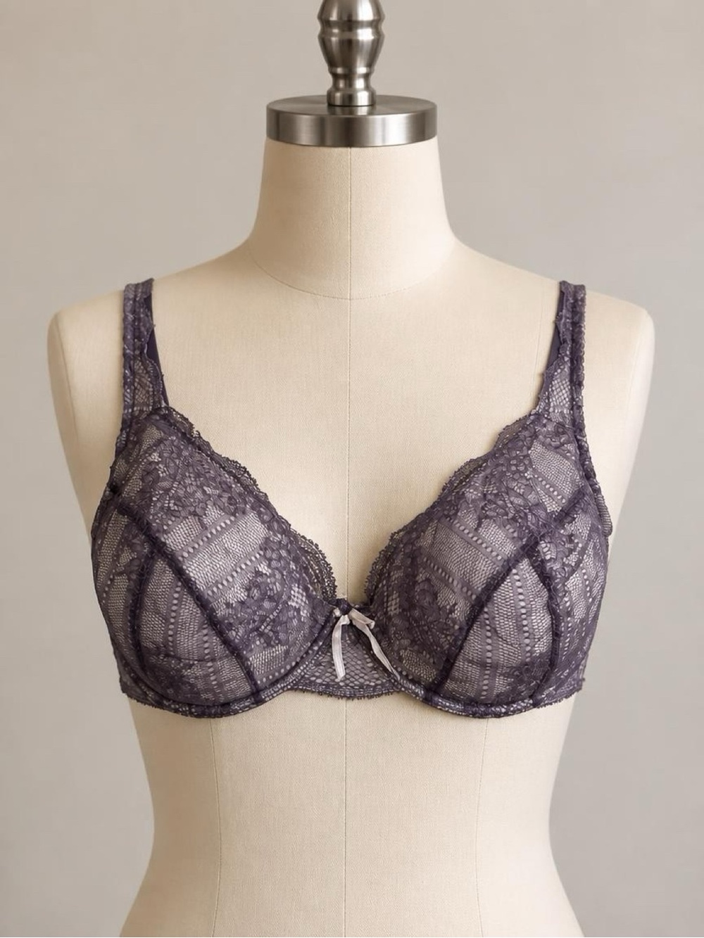Lace Underwire Bra in Mauve — Elegant Everyday Support